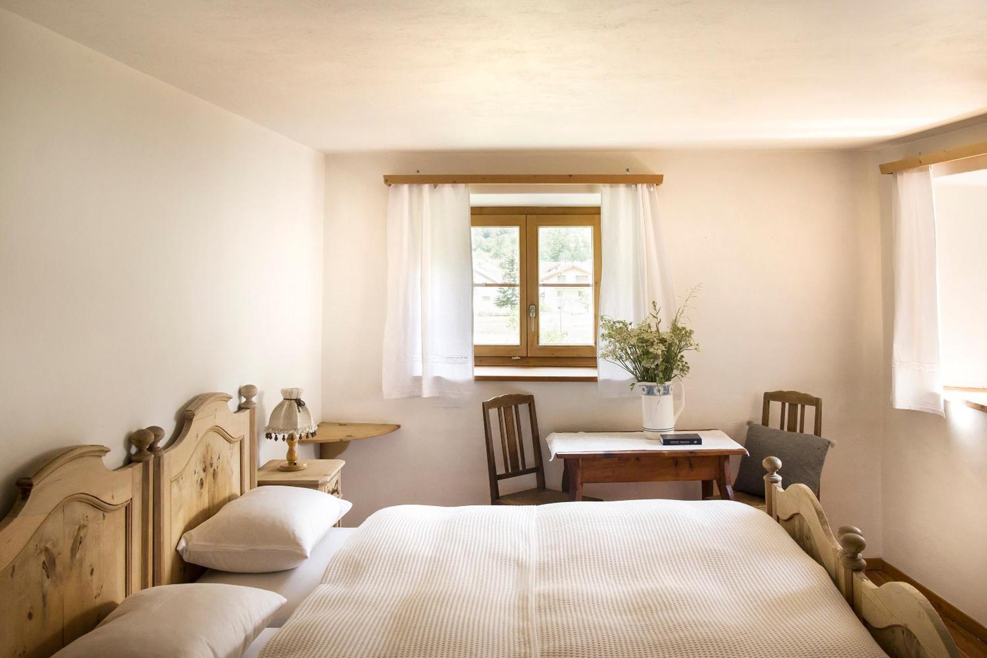 Hotel Chasa Chalavaina Müstair Cameră foto
