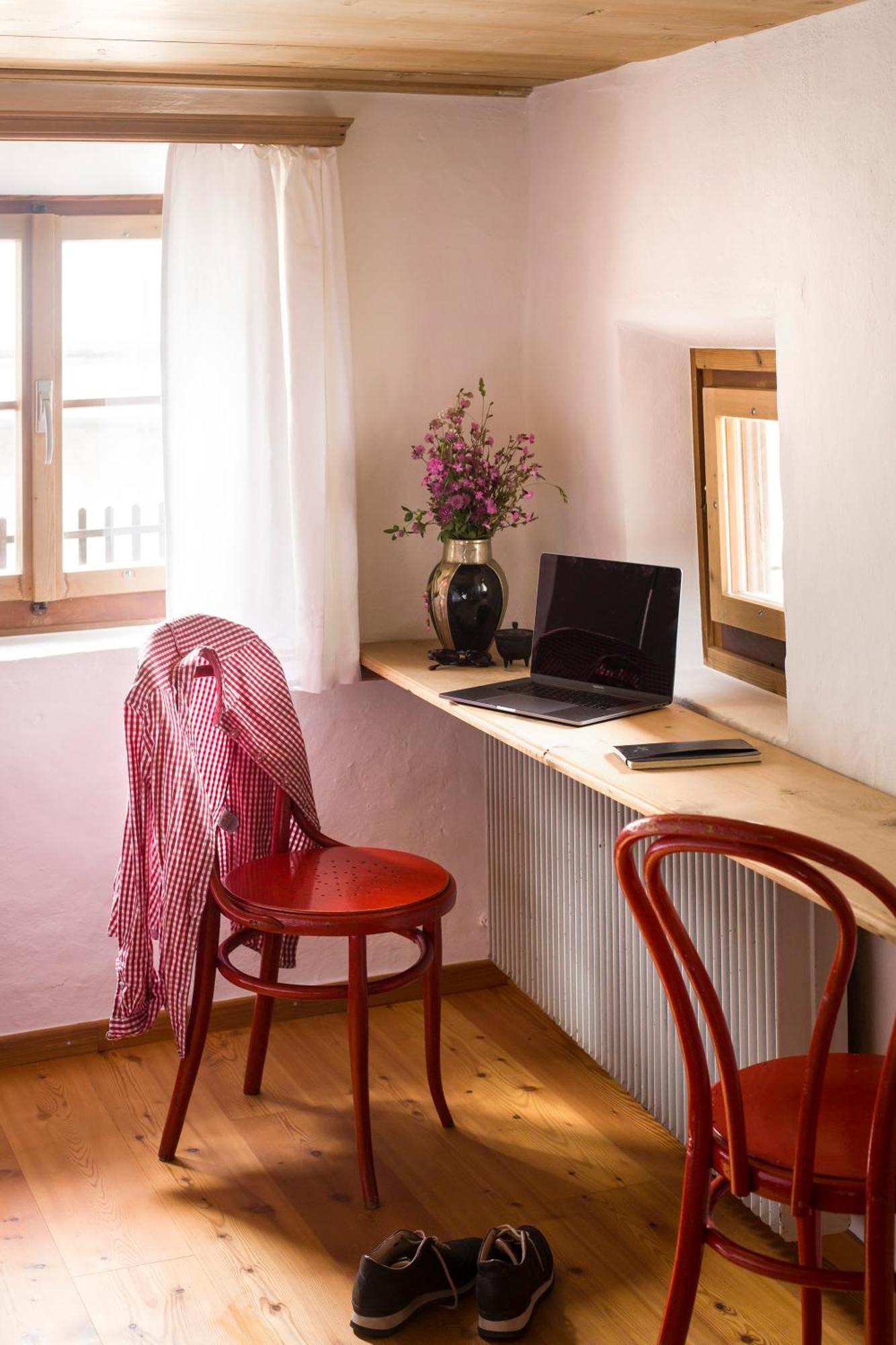 Hotel Chasa Chalavaina Müstair Cameră foto